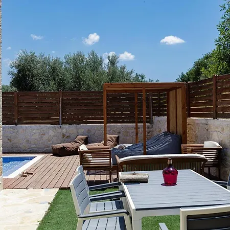 Vera - With Private Heated Pool & Jacuzzi * Pangalochori