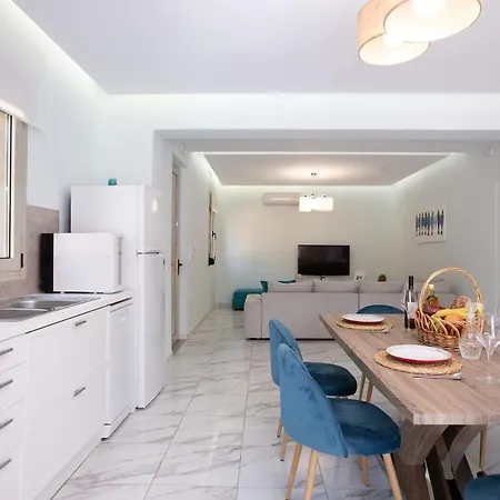 Villa Vera - With Private Heated Pool & Jacuzzi Pangalochori