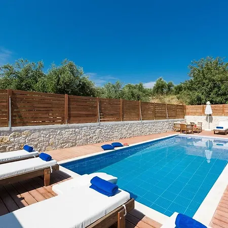 Vera - With Private Heated Pool & Jacuzzi * Pangalochori