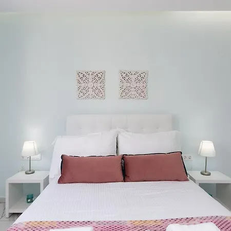 Vera - With Private Heated Pool & Jacuzzi * Pangalochori